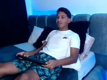 Chaturbate Live Porn of luca_vegas