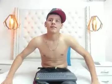 Chaturbate Adult Webcams of carl_west2