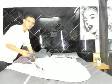 Chaturbate Best live sex cam show of charlizee_23