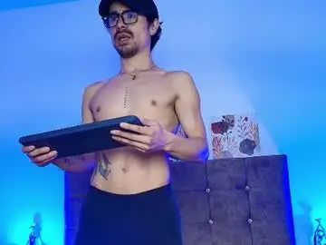 Chaturbate Live Sex of ethan_briggs
