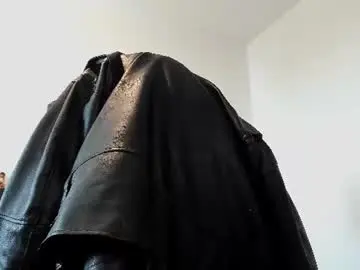 Chaturbate Live Sex Cam of alphagodleatherking92