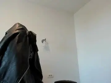 Chaturbate Free Live Porn of alphagodleatherking92
