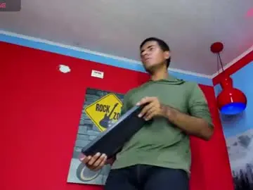 Chaturbate Adult Video Chat of maxi_eli16