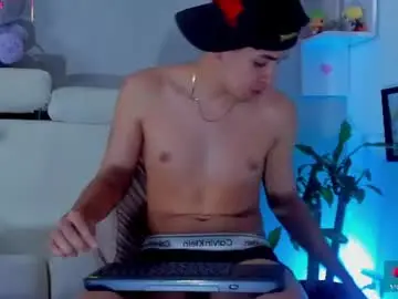 Chaturbate Nude Webcam of strong_rock69