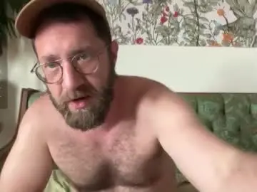 Chaturbate Best live sex cam show of hairyfitguy444