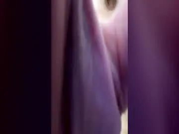 Chaturbate Sex Cam of waveyyguyy
