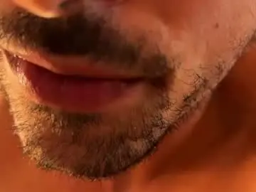 Chaturbate Live Sex Cam of lucasfit24