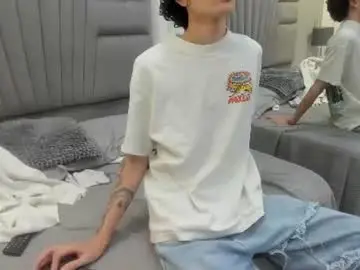 Chaturbate Free Live Porn of johan_tim