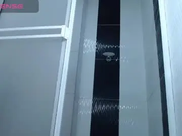 Chaturbate Live Sex Cam of bastian_franco01