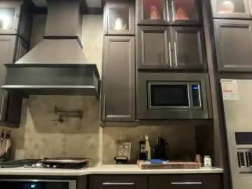 Chaturbate Live Sex Cam of hungkingg22