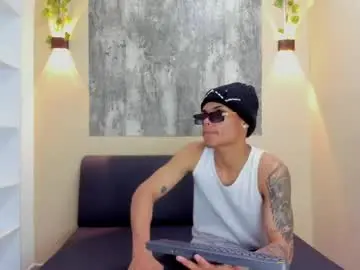 Chaturbate Live Sex of steiner_goldberg