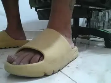 Chaturbate Sex Cam of srfindomfeet_