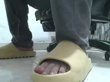 Chaturbate Private Sex Chat of srfindomfeet_