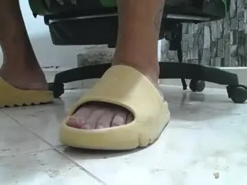 Chaturbate Best Webcam of srfindomfeet_