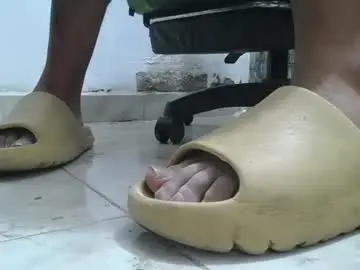 Chaturbate Adult Video Chat of srfindomfeet_