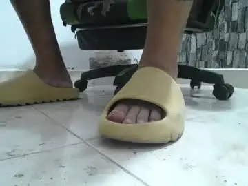 Chaturbate Adult Video Chat of srfindomfeet_