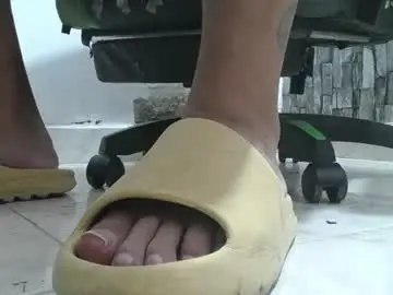 Chaturbate Sex Cam of srfindomfeet_