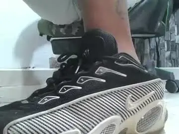 Chaturbate Watch Live Sex Cams of srfindomfeet_