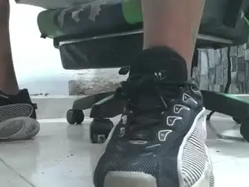 Chaturbate Free Live Porn of srfindomfeet_