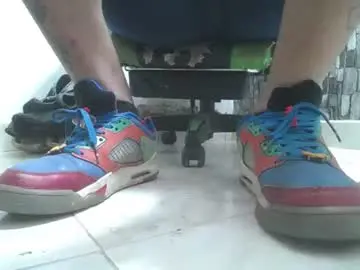 Chaturbate Adult Webcam of srfindomfeet_