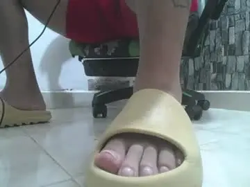 Chaturbate Live Porn of srfindomfeet_