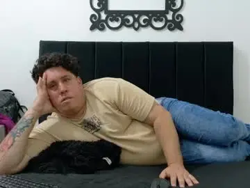 Chaturbate Watch Live Sex Cams of pinkqueen23