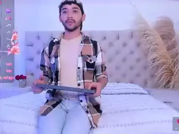 Chaturbate Best live sex cam show of normanandloghan