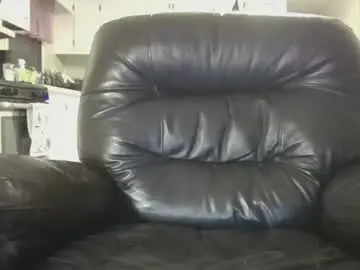 Chaturbate Free Porn Cam of therealbxtruth4010