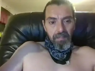 Chaturbate Sex Cam of therealbxtruth4010