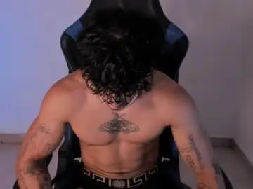 Chaturbate Free Live Porn of thomas_fit1