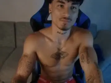 Chaturbate Live Sex Cam of thomas_fit1
