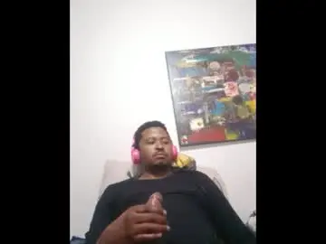Chaturbate Live Sex Cam of dentzo