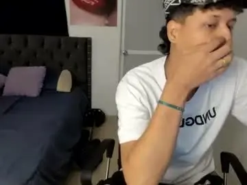 Chaturbate Adult Video Chat of master_billy1