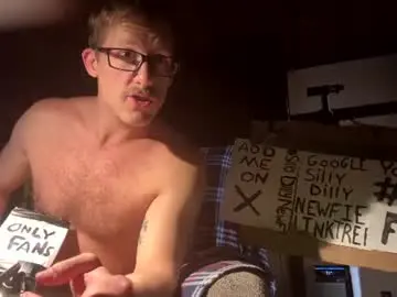 Chaturbate Live Sex Cam of sillydillynewfie