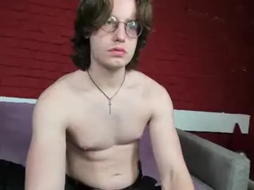 Chaturbate Live Sex Cam of valo_cross