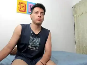 Chaturbate Free Porn Cam of santi_henao