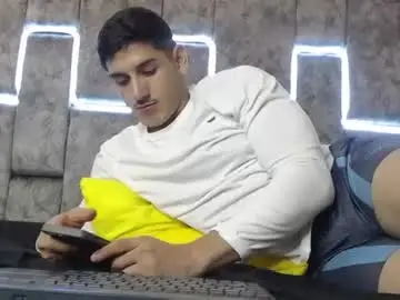 Chaturbate Live Sex Cam of jonathancast08