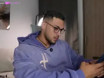 Chaturbate Live Porn of andy_weld