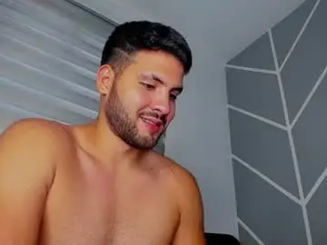 Chaturbate Free Live Porn of dereckhardd