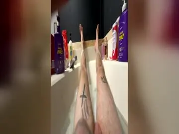 Chaturbate Live Sex Cam of mudbone97ism