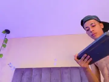 Chaturbate Free Porn Cam of liam_mercurio