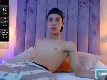 Chaturbate Nude Webcam of liam_mercurio