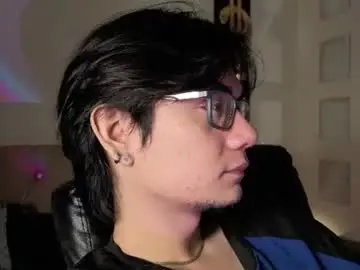 Chaturbate Live Sex Cam of davoxer