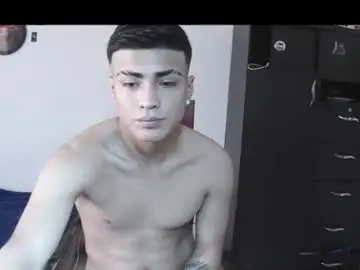 Chaturbate Adult Webcam of fenix_hardcock