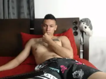 Chaturbate Adult Video Chat of tobicraig