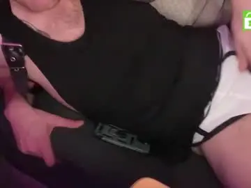 Chaturbate Live Sex of carlhung_69