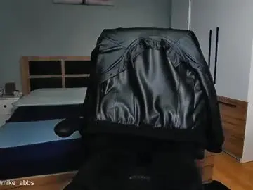 Chaturbate Free Live Porn of mikestrip