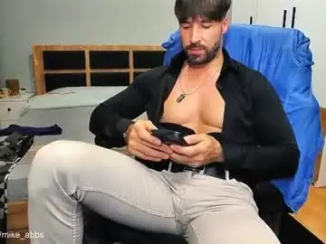 Chaturbate Watch Live Sex Cams of mikestrip