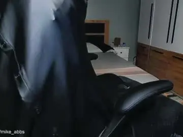 Chaturbate Free Live Porn of mikestrip