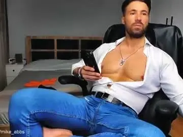 Chaturbate Live Sex of mikestrip